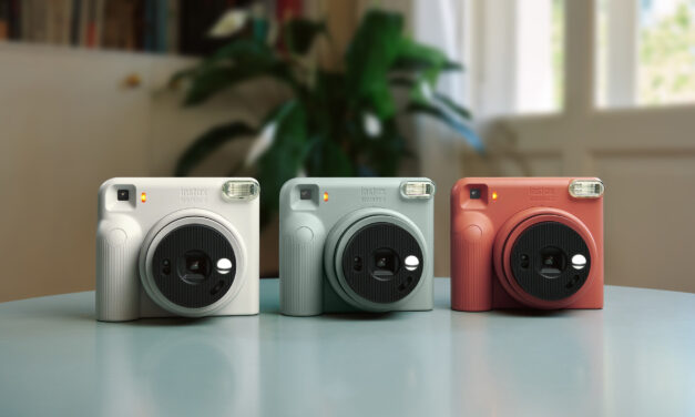 Fujifilm presenta la instax SQUARE 2, una nueva cámara instantánea de formato cuadrado